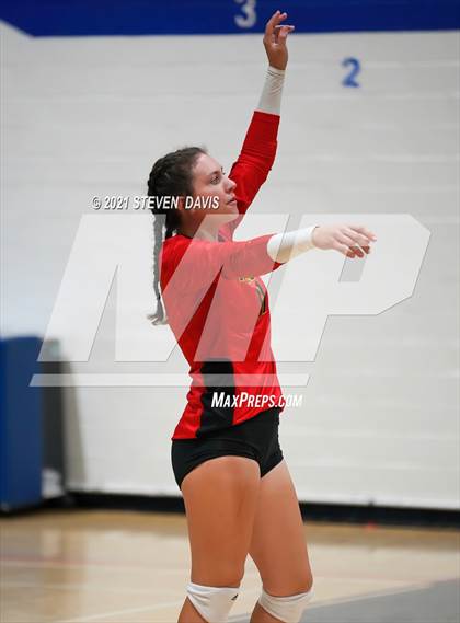Thumbnail 2 in Gilbert vs. Chaparral photogallery.