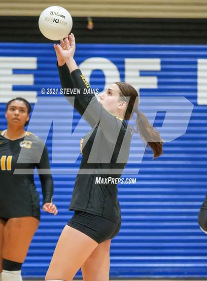 Thumbnail 1 in Gilbert vs. Chaparral photogallery.