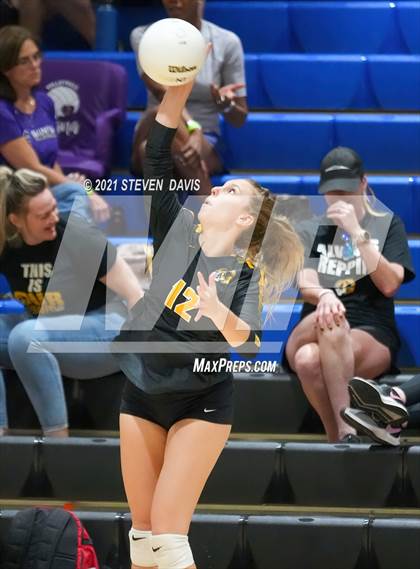 Thumbnail 3 in Gilbert vs. Chaparral photogallery.