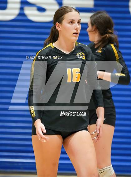 Thumbnail 1 in Gilbert vs. Chaparral photogallery.