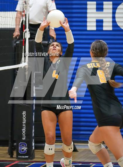 Thumbnail 3 in Gilbert vs. Chaparral photogallery.