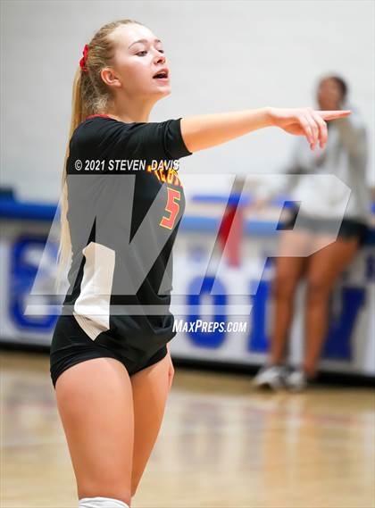 Thumbnail 3 in Gilbert vs. Chaparral photogallery.