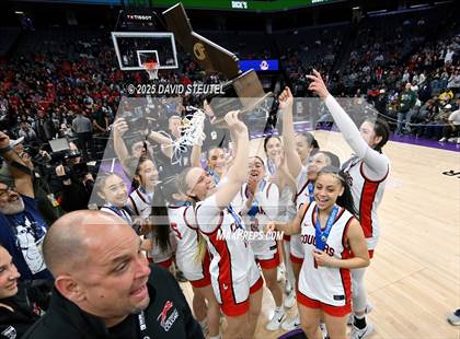 Thumbnail 2 in Sage Hill vs. Carondelet (CIF State D1 Final) photogallery.