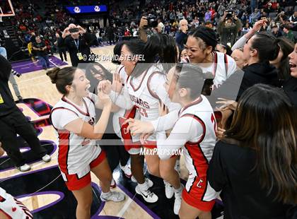 Thumbnail 1 in Sage Hill vs. Carondelet (CIF State D1 Final) photogallery.