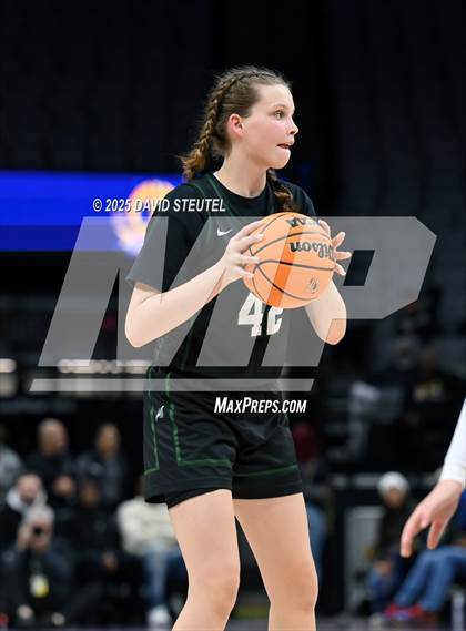 Thumbnail 3 in Sage Hill vs. Carondelet (CIF State D1 Final) photogallery.