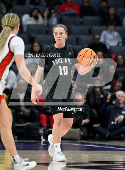 Thumbnail 1 in Sage Hill vs. Carondelet (CIF State D1 Final) photogallery.