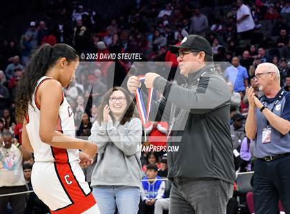 Thumbnail 3 in Sage Hill vs. Carondelet (CIF State D1 Final) photogallery.