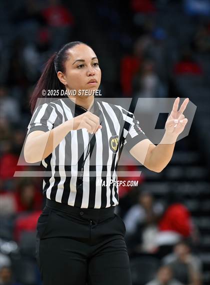 Thumbnail 3 in Sage Hill vs. Carondelet (CIF State D1 Final) photogallery.
