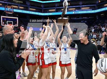 Thumbnail 2 in Sage Hill vs. Carondelet (CIF State D1 Final) photogallery.