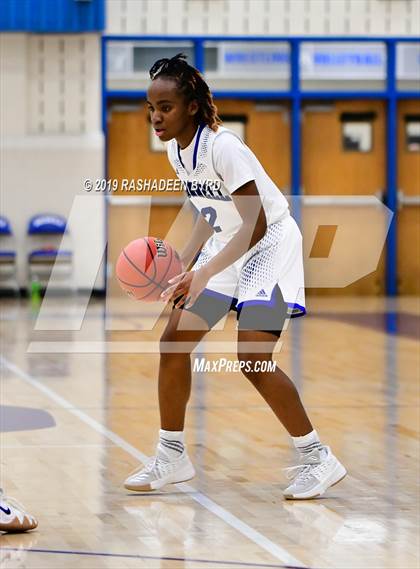 Thumbnail 2 in Chantilly vs. Bishop O'Connell (Rebel Run Classic) photogallery.