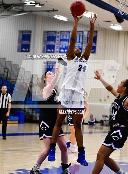Thumbnail 1 in Chantilly vs. Bishop O'Connell (Rebel Run Classic) photogallery.