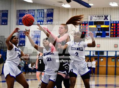 Thumbnail 3 in Chantilly vs. Bishop O'Connell (Rebel Run Classic) photogallery.