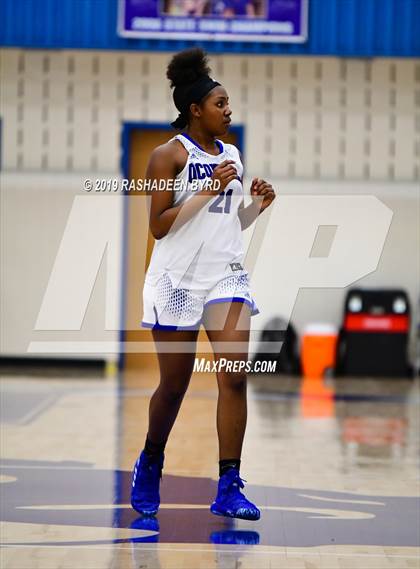 Thumbnail 3 in Chantilly vs. Bishop O'Connell (Rebel Run Classic) photogallery.