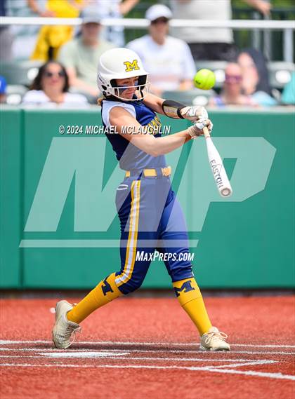 Thumbnail 3 in Oceanside vs. Massapequa (Sect VIII AAA Final Game 2) photogallery.