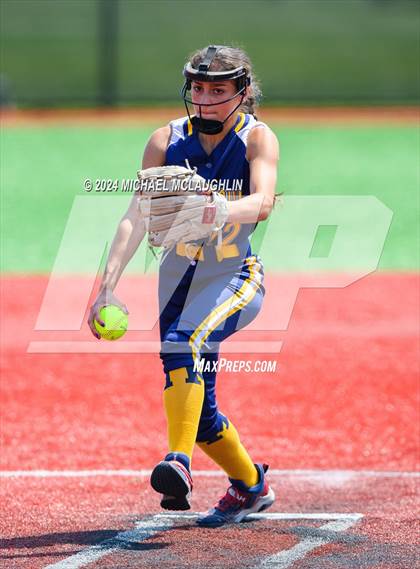 Thumbnail 3 in Oceanside vs. Massapequa (Sect VIII AAA Final Game 2) photogallery.