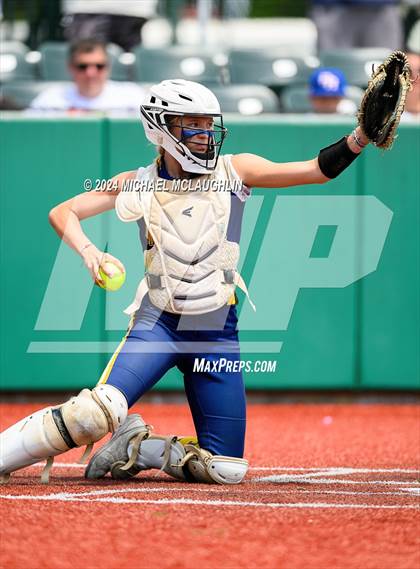 Thumbnail 2 in Oceanside vs. Massapequa (Sect VIII AAA Final Game 2) photogallery.