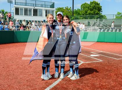 Thumbnail 2 in Oceanside vs. Massapequa (Sect VIII AAA Final Game 2) photogallery.