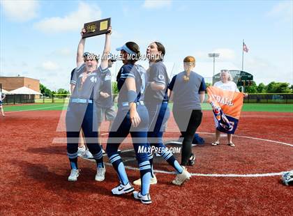 Thumbnail 1 in Oceanside vs. Massapequa (Sect VIII AAA Final Game 2) photogallery.