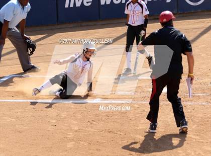 Thumbnail 3 in Santa Ynez vs Village Christian (CIF SS Division 7 Final) photogallery.