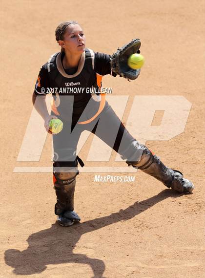 Thumbnail 3 in Santa Ynez vs Village Christian (CIF SS Division 7 Final) photogallery.