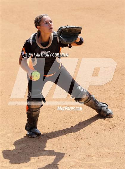 Thumbnail 2 in Santa Ynez vs Village Christian (CIF SS Division 7 Final) photogallery.