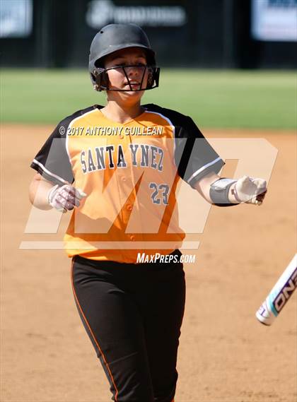 Thumbnail 1 in Santa Ynez vs Village Christian (CIF SS Division 7 Final) photogallery.