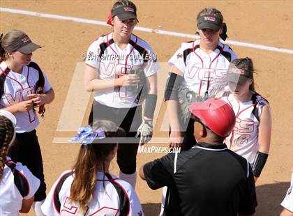 Thumbnail 3 in Santa Ynez vs Village Christian (CIF SS Division 7 Final) photogallery.