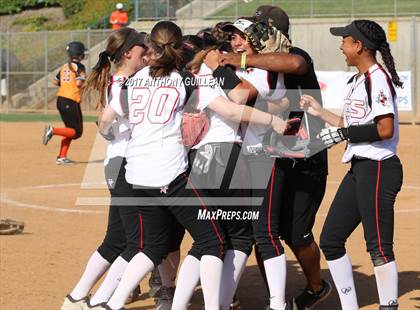 Thumbnail 1 in Santa Ynez vs Village Christian (CIF SS Division 7 Final) photogallery.
