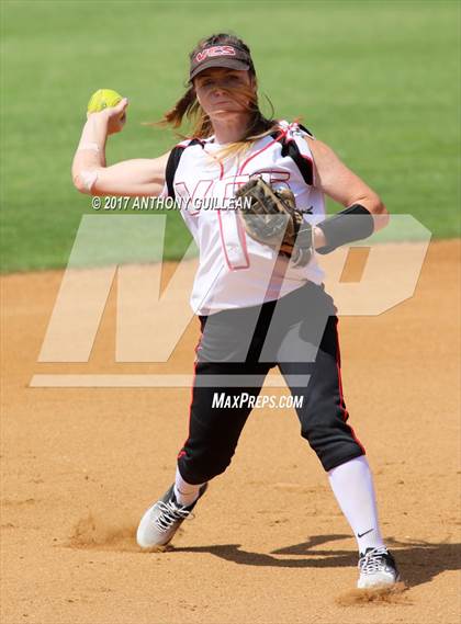 Thumbnail 3 in Santa Ynez vs Village Christian (CIF SS Division 7 Final) photogallery.