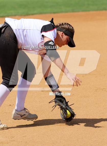 Thumbnail 3 in Santa Ynez vs Village Christian (CIF SS Division 7 Final) photogallery.