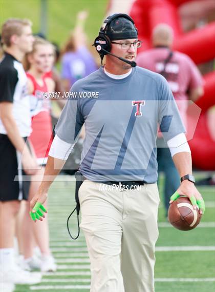 Thumbnail 1 in MacArthur @ Tascosa photogallery.