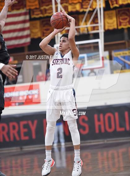 Thumbnail 1 in Archbishop Stepinac vs. Piedmont Classical (Torrey Pines Holiday Classic) photogallery.