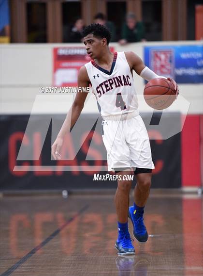 Thumbnail 1 in Archbishop Stepinac vs. Piedmont Classical (Torrey Pines Holiday Classic) photogallery.