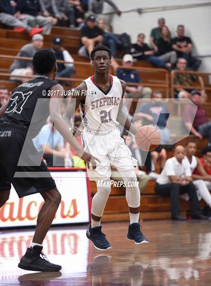 Thumbnail 2 in Archbishop Stepinac vs. Piedmont Classical (Torrey Pines Holiday Classic) photogallery.