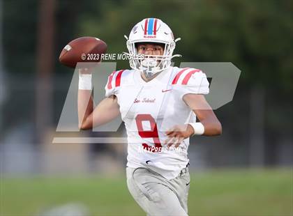 Thumbnail 1 in San Gabriel vs Franklin photogallery.