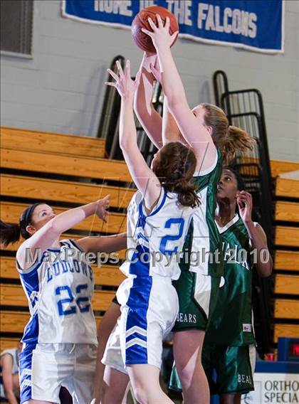 Thumbnail 3 in Ludlowe vs Norwalk photogallery.