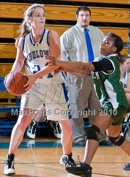 Thumbnail 2 in Ludlowe vs Norwalk photogallery.