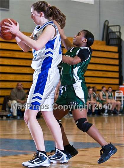 Thumbnail 3 in Ludlowe vs Norwalk photogallery.