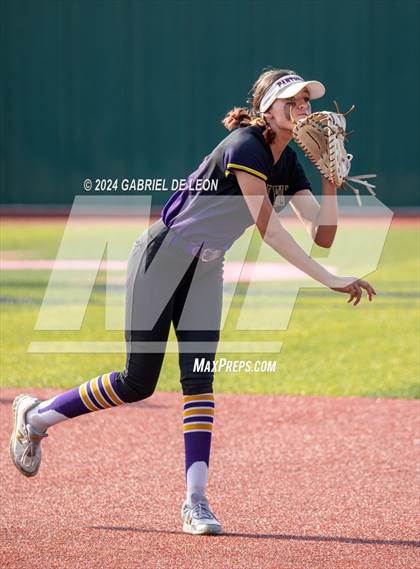 Thumbnail 3 in Harlingen South vs. Liberty Hill (UIL Softball 5A Region 2 & 4 Regional Semifinal) photogallery.