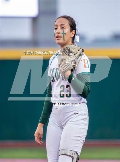 Thumbnail 3 in Harlingen South vs. Liberty Hill (UIL Softball 5A Region 2 & 4 Regional Semifinal) photogallery.