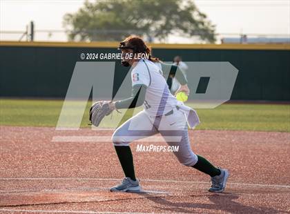 Thumbnail 2 in Harlingen South vs. Liberty Hill (UIL Softball 5A Region 2 & 4 Regional Semifinal) photogallery.