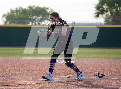 Thumbnail 3 in Harlingen South vs. Liberty Hill (UIL Softball 5A Region 2 & 4 Regional Semifinal) photogallery.