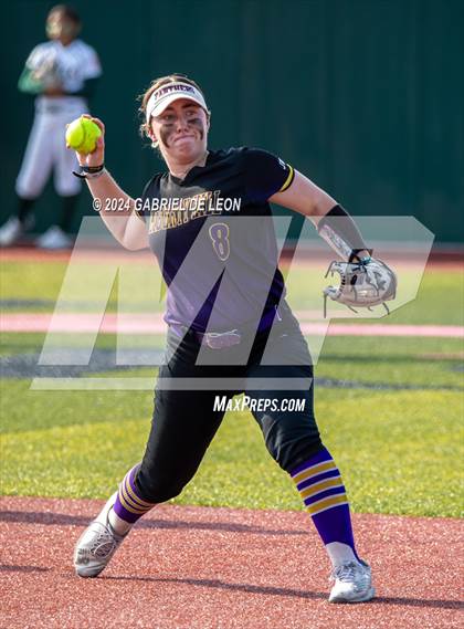 Thumbnail 3 in Harlingen South vs. Liberty Hill (UIL Softball 5A Region 2 & 4 Regional Semifinal) photogallery.