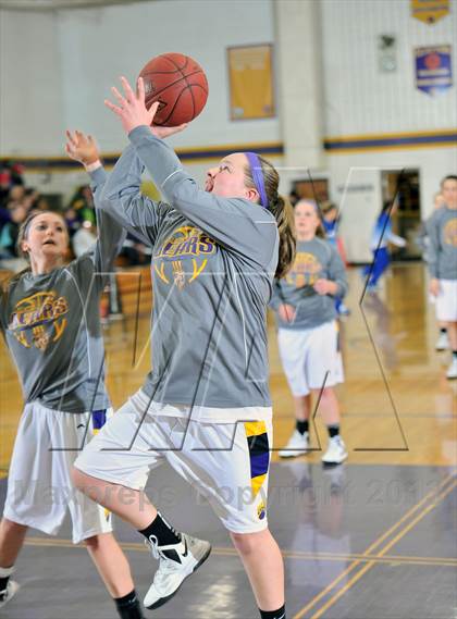Thumbnail 3 in Clayton vs. Cameron photogallery.