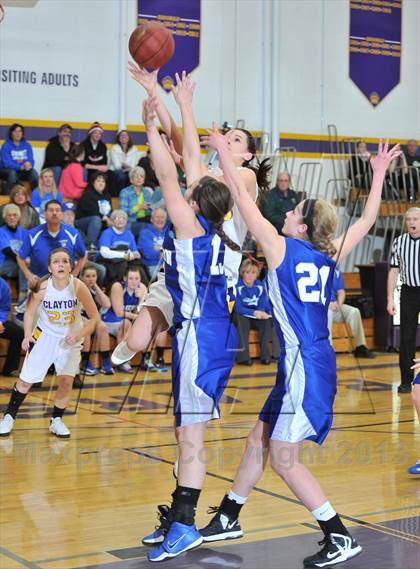 Thumbnail 2 in Clayton vs. Cameron photogallery.