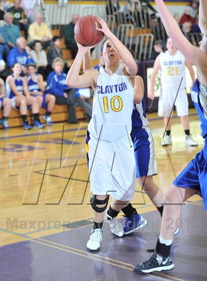 Thumbnail 2 in Clayton vs. Cameron photogallery.