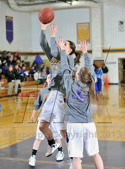 Thumbnail 2 in Clayton vs. Cameron photogallery.
