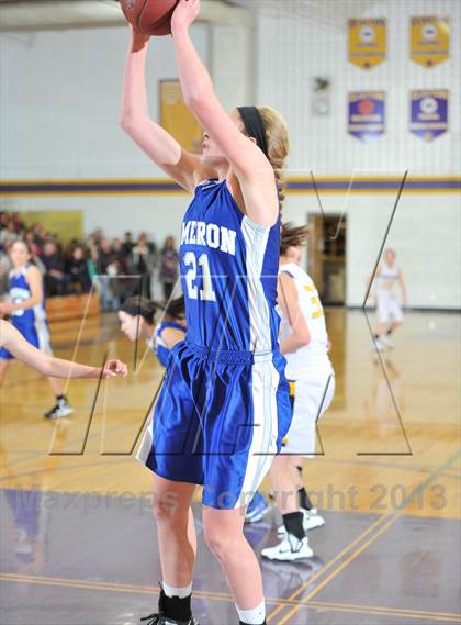 Thumbnail 3 in Clayton vs. Cameron photogallery.