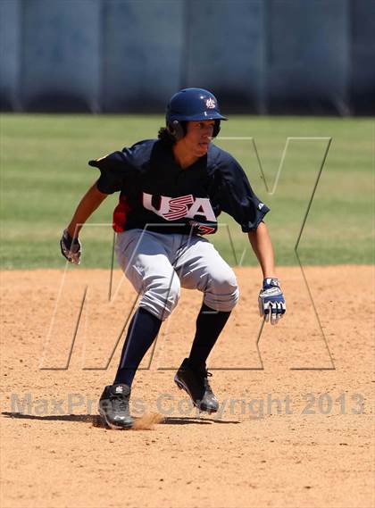Thumbnail 2 in Team USA 18U photogallery.