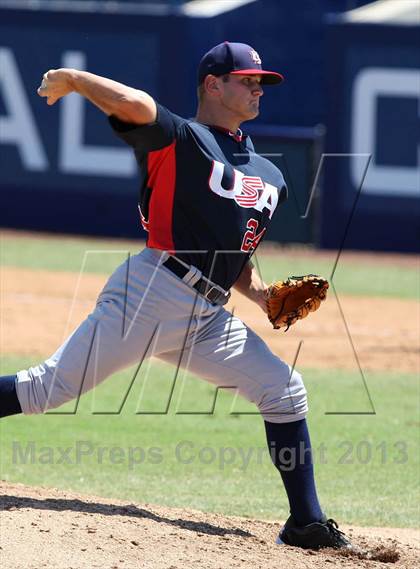 Thumbnail 1 in Team USA 18U photogallery.